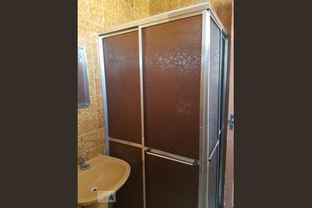 Casa à venda com 60m², 3 quartos e 1 vaga Casa à venda com 60m², 3 quartos e 1 vagaBanheiro