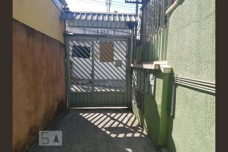 Casa à venda com 60m², 3 quartos e 1 vaga Casa à venda com 60m², 3 quartos e 1 vagaEntrada