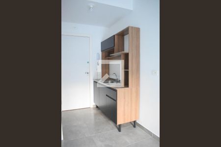 Cozinha de kitnet/studio para alugar com 1 quarto, 23m² em Lindóia, Curitiba
