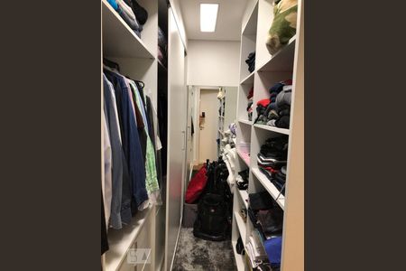 Apartamento à venda com 106m², 2 quartos e 2 vagasCloset