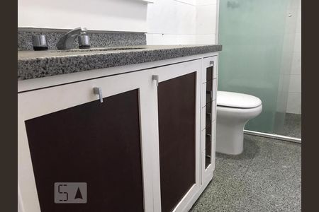 Apartamento à venda com 185m², 4 quartos e 3 vagasBanheiro