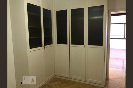 Apartamento à venda com 185m², 4 quartos e 3 vagasQuarto