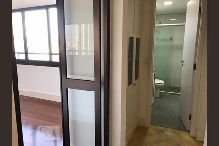 Apartamento à venda com 185m², 4 quartos e 3 vagasDetalhe