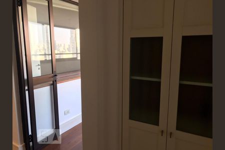Apartamento à venda com 185m², 4 quartos e 3 vagasDetalhe