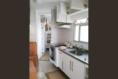 Cozinha de apartamento à venda com 3 quartos, 87m² em Parque Imperial, São Paulo