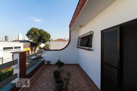Casa à venda com 280m², 4 quartos e 3 vagas Casa à venda com 280m², 4 quartos e 3 vagasSacada