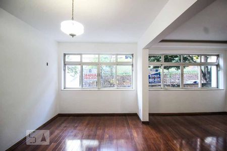 Apartamento à venda com 120m², 4 quartos e 2 vagasSala