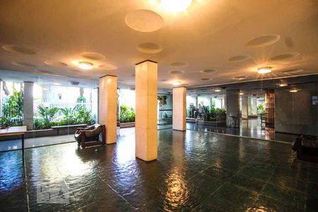 Apartamento à venda com 120m², 4 quartos e 2 vagasÁrea comum - Salão de festas