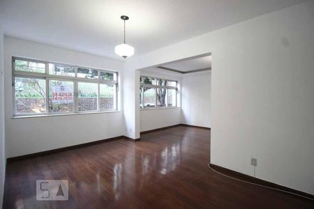 Apartamento à venda com 120m², 4 quartos e 2 vagasSala