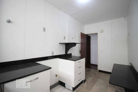 Apartamento à venda com 120m², 4 quartos e 2 vagasCozinha