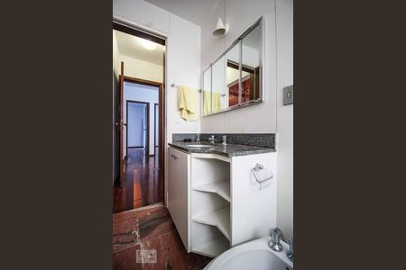 Apartamento à venda com 120m², 4 quartos e 2 vagasBanheiro Suíte