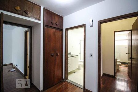 Apartamento à venda com 120m², 4 quartos e 2 vagasCorredor