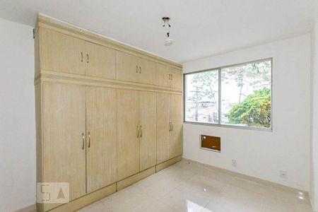 Suite 1  de apartamento à venda com 3 quartos, 150m² em Icaraí, Niterói