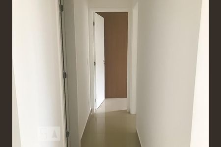 Corredor de apartamento para alugar com 2 quartos, 57m² em Vila Andrade, São Paulo