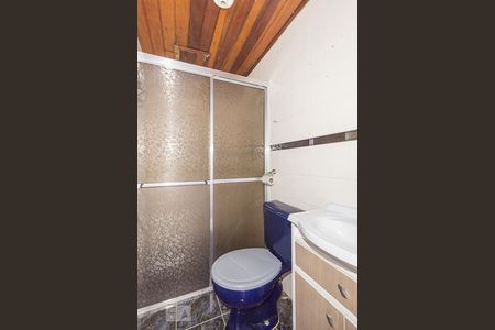 Banheiro de apartamento para alugar com 1 quarto, 48m² em Humaitá, Porto Alegre