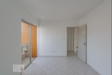 Quarto de apartamento para alugar com 1 quarto, 44m² em Kobrasol, São José