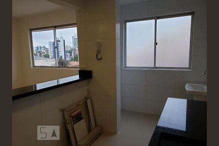 Cozinha de apartamento para alugar com 2 quartos, 78m² em Centro, Curitiba
