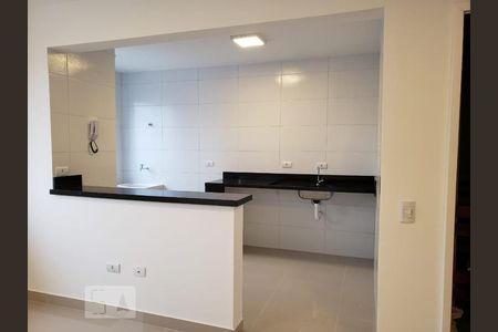 Cozinha de apartamento para alugar com 2 quartos, 78m² em Centro, Curitiba