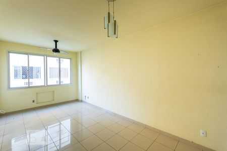 Sala de apartamento à venda com 2 quartos, 60m² em Largo do Barradas, Niterói