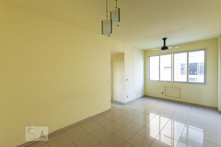 Sala de apartamento à venda com 2 quartos, 60m² em Largo do Barradas, Niterói