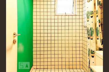 Banheiro de apartamento para alugar com 2 quartos, 54m² em Vila Madalena, São Paulo