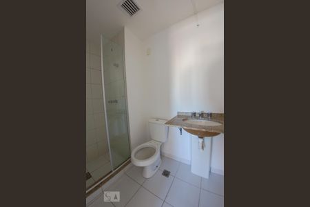 Banheiro da Suíte de apartamento à venda com 2 quartos, 62m² em São Geraldo, Porto Alegre