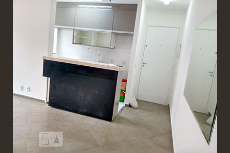 Sala de apartamento para alugar com 3 quartos, 67m² em Sítio da Figueira, São Paulo