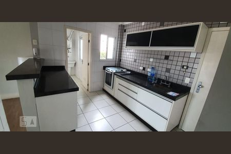 Apartamento à venda com 100m², 2 quartos e 2 vagasCozinha