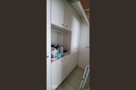 Apartamento à venda com 100m², 2 quartos e 2 vagasÁrea de Serviço - Armários