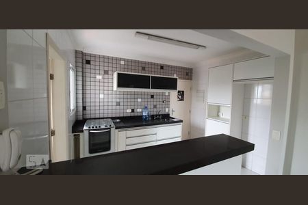 Apartamento à venda com 100m², 2 quartos e 2 vagasCozinha