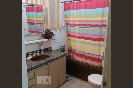 Banheiro de apartamento para alugar com 3 quartos, 96m² em Santa Cecília, São Paulo