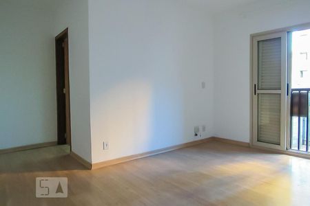 Quarto da suíte de apartamento para alugar com 2 quartos, 73m² em Centro, Campinas