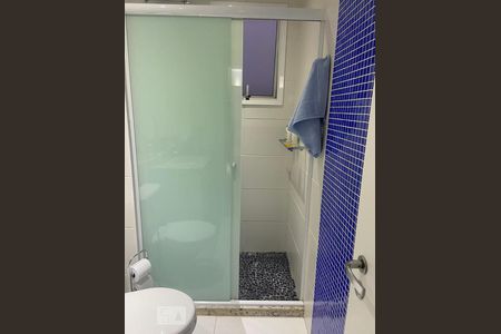 Apartamento para alugar com 260m², 3 quartos e 4 vagasBanheiro