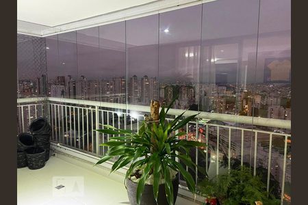 Apartamento para alugar com 260m², 3 quartos e 4 vagasVaranda