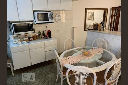 Cozinha de casa à venda com 4 quartos, 229m² em Vila Ipojuca, São Paulo