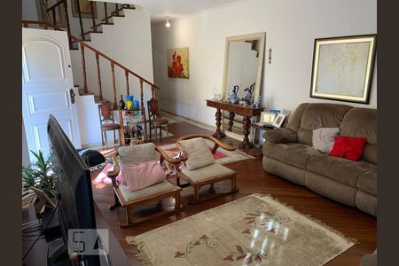 Sala de Estar de casa à venda com 4 quartos, 229m² em Vila Ipojuca, São Paulo