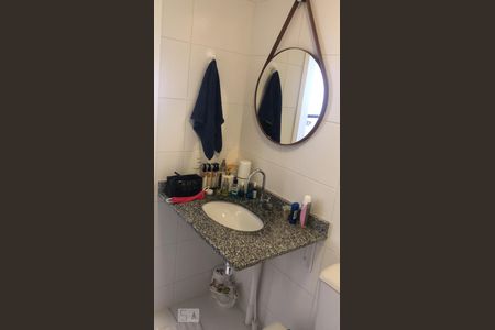 Banheiro de apartamento à venda com 2 quartos, 44m² em Usina Piratininga, São Paulo