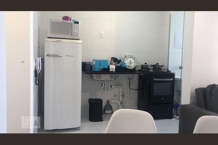 Cozinha de apartamento à venda com 2 quartos, 44m² em Usina Piratininga, São Paulo