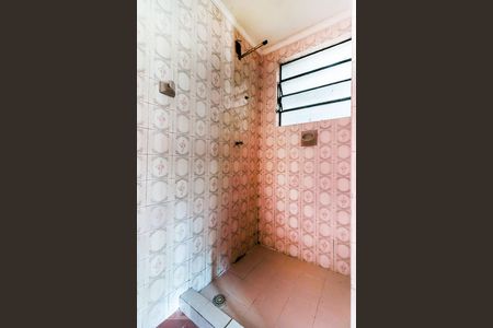 Banheiro de apartamento para alugar com 1 quarto, 68m² em Santo Antônio, Porto Alegre
