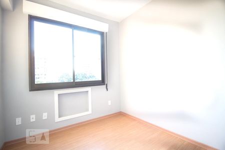 Dormitório 1 de apartamento para alugar com 3 quartos, 85m² em Cristo Redentor, Porto Alegre