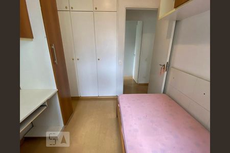 Apartamento à venda com 75m², 3 quartos e 1 vagaQuarto 2