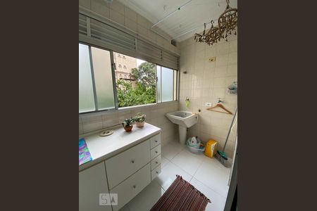 Apartamento à venda com 75m², 3 quartos e 1 vagaÁrea de Serviço