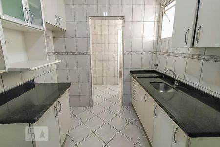 Cozinha de apartamento à venda com 2 quartos, 67m² em Jardim Paulistano, Campinas