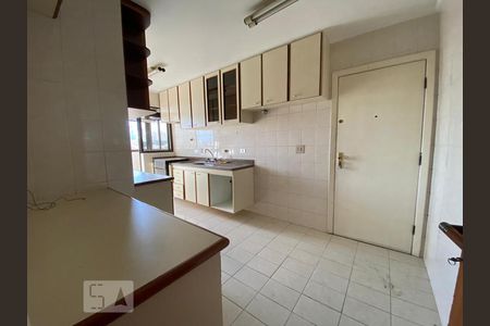 Apartamento para alugar com 92m², 3 quartos e 2 vagas Apartamento para alugar com 92m², 3 quartos e 2 vagasCozinha