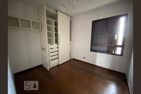 Apartamento para alugar com 92m², 3 quartos e 2 vagas Apartamento para alugar com 92m², 3 quartos e 2 vagasQuarto