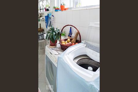 Apartamento à venda com 94m², 3 quartos e 1 vagaÁrea de Serviço