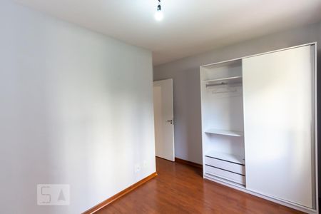 Apartamento à venda com 73m², 2 quartos e 1 vagaQuarto 2