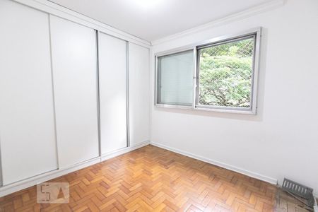 Quarto 1 de apartamento para alugar com 2 quartos, 65m² em Vila Olímpia, São Paulo
