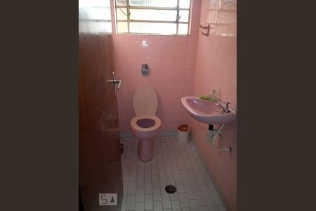 Casa à venda com 163m², 4 quartos e sem vagaBanheiro