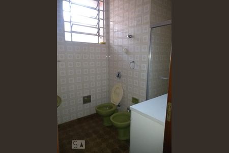 Banheiro de casa à venda com 4 quartos, 163m² em Jardim Sílvia, Santo André
